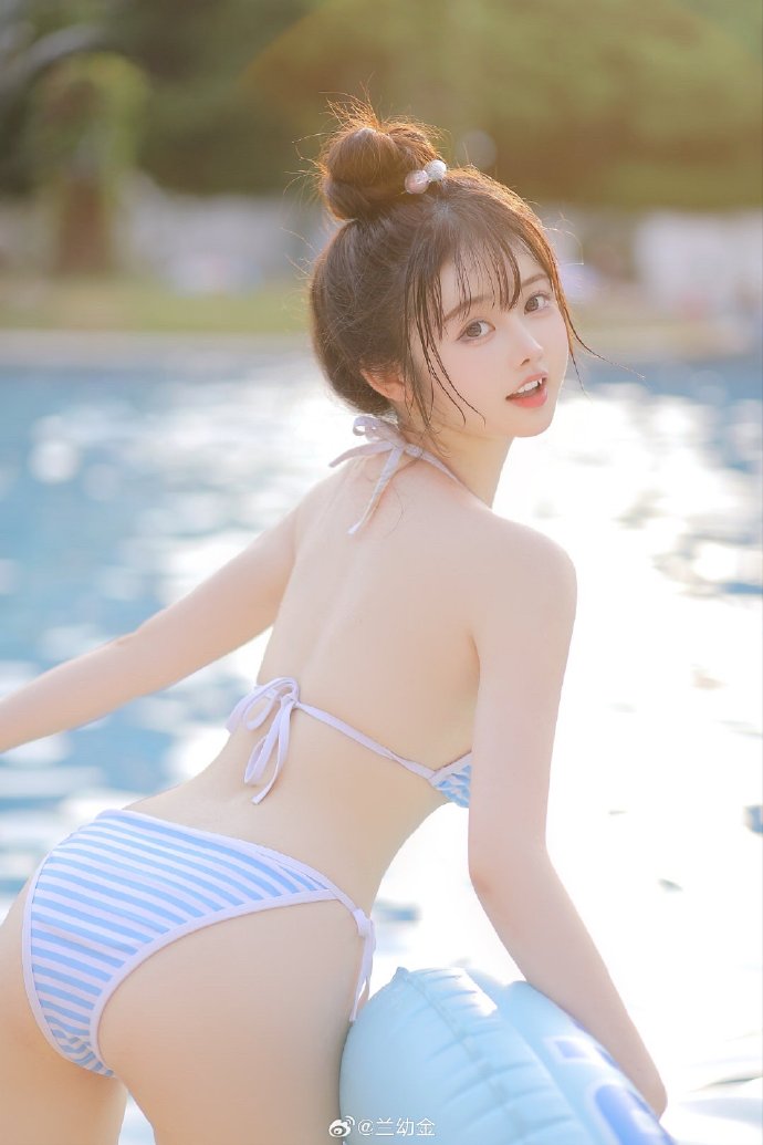 胡桃夹子与四个王国 剧照